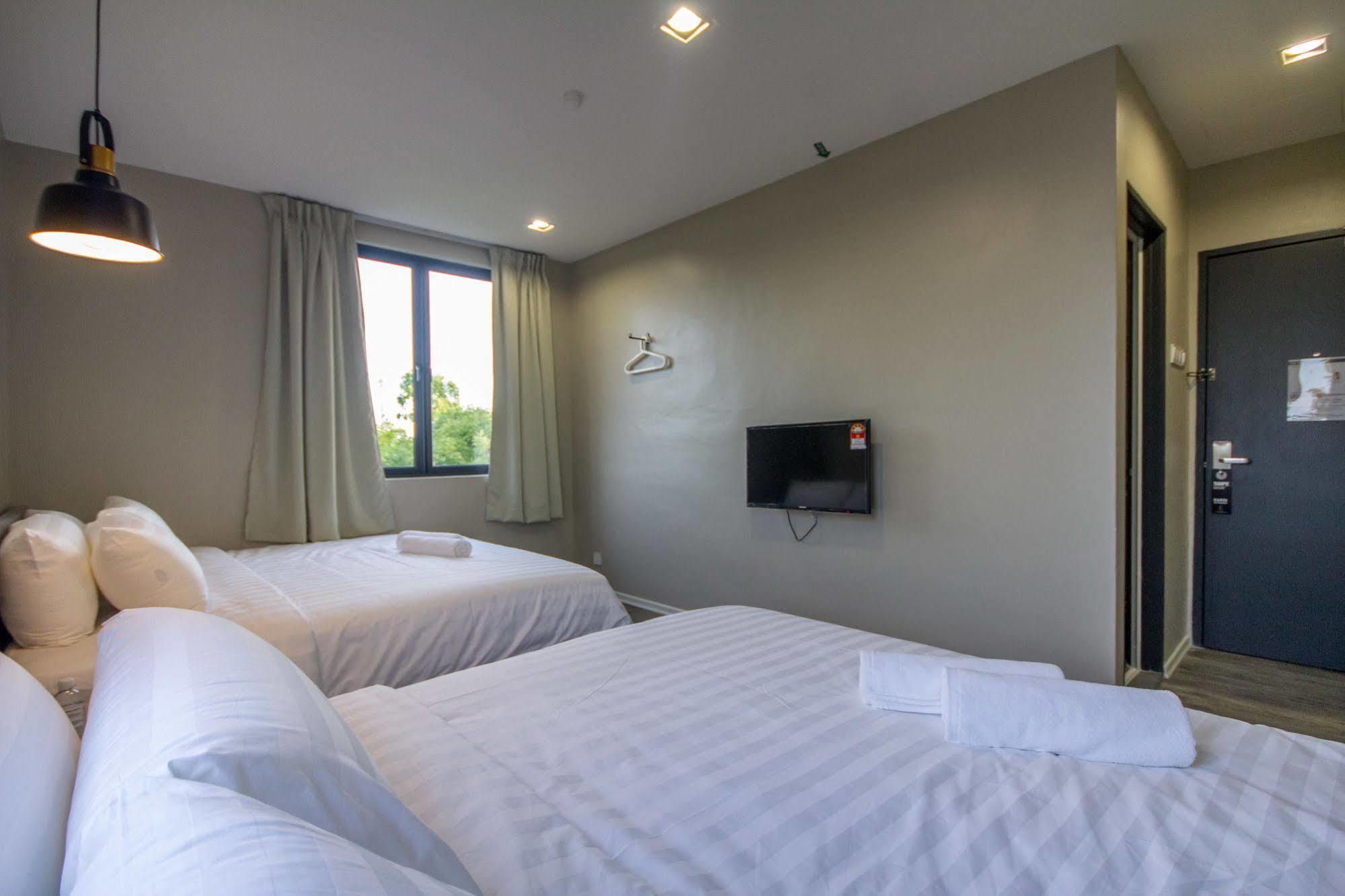 Chariton Hotel Alma Bukit Mertajam Ngoại thất bức ảnh